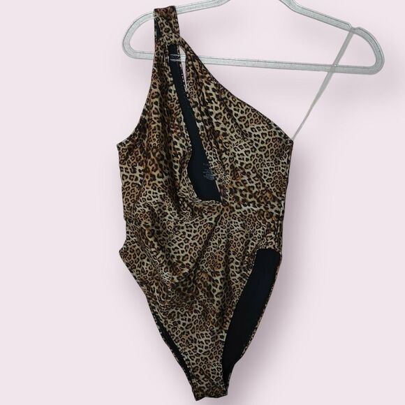 Windsor Womens Size M Leopard Print One Shoulder Purrfect Poolside Look Swimsuit - Picture 1 of 9